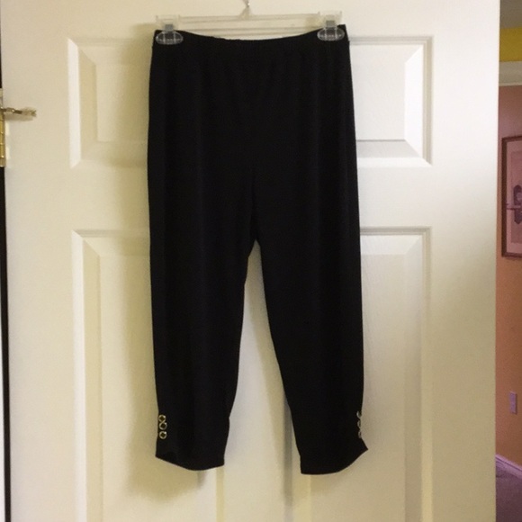 Dressy Capri style legging, loose fit - Picture 1 of 3